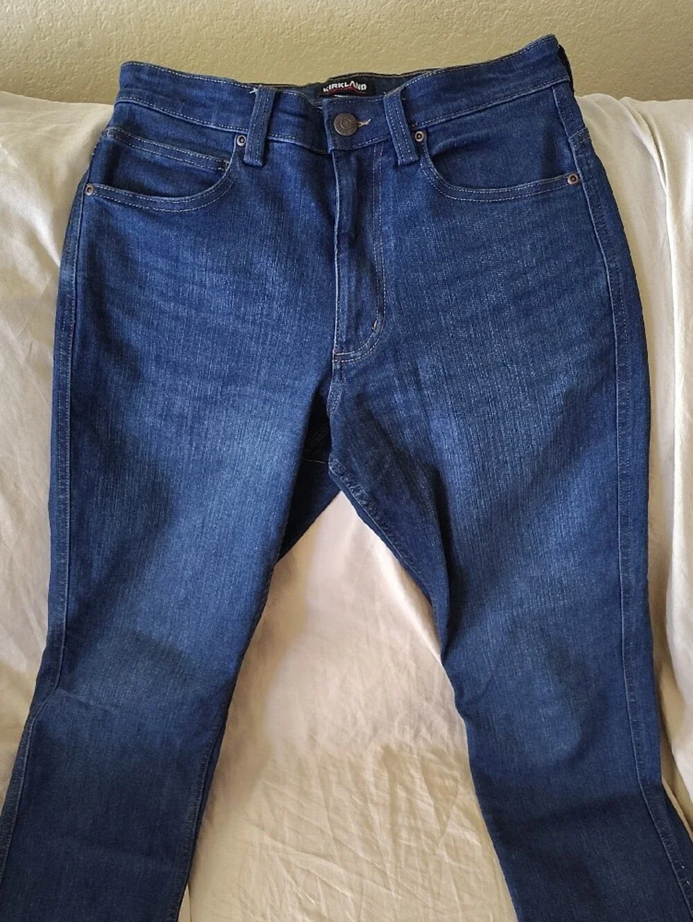 Kirkland Signature Men’s Indigo Straight-Leg Jeans